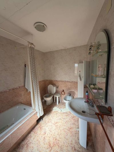 Image No.7-3 Bed Property for sale