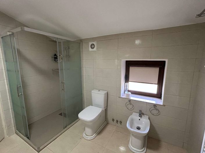 Image No.33-7 Bed Villa for sale