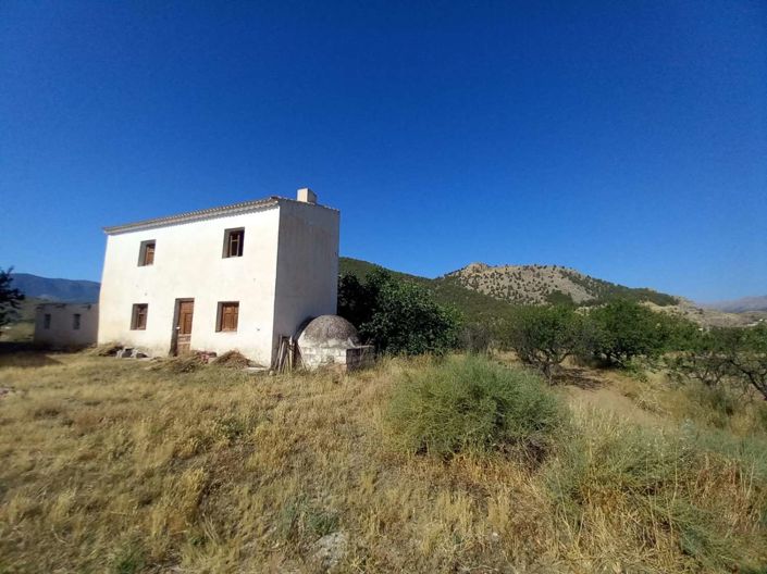 Image No.11-2 Bed Property for sale