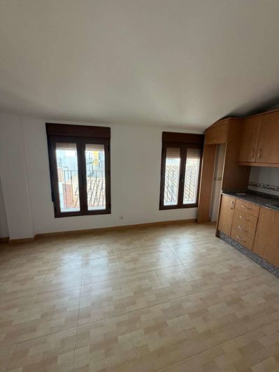 Image No.23-4 Bed Property for sale