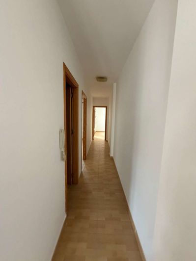 Image No.25-4 Bed Property for sale