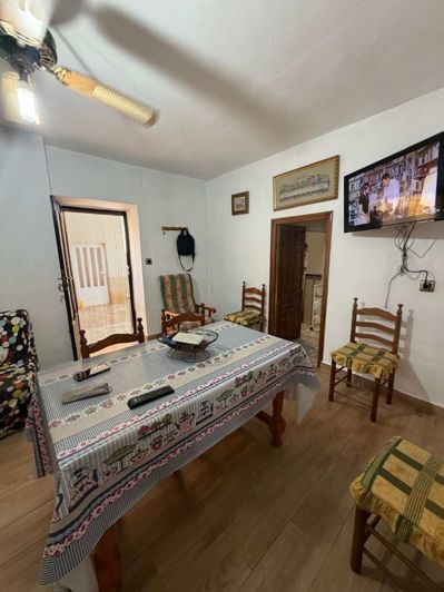 Image No.29-4 Bed Property for sale