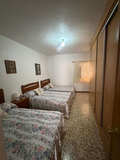 Image No.9-4 Bed Property for sale