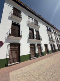 property279174896
