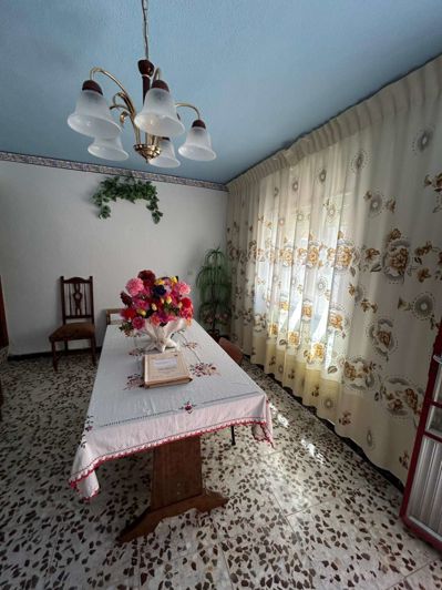 Image No.11-3 Bed Property for sale