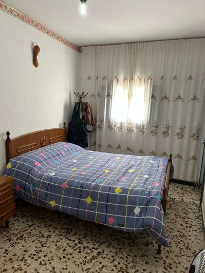 Image No.14-3 Bed Property for sale