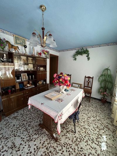 Image No.9-3 Bed Property for sale