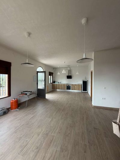 Image No.11-3 Bed Property for sale