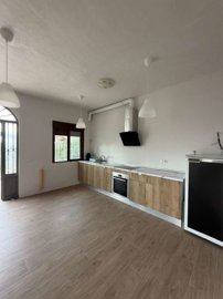 property281294556