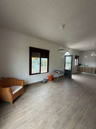 Image No.18-3 Bed Property for sale
