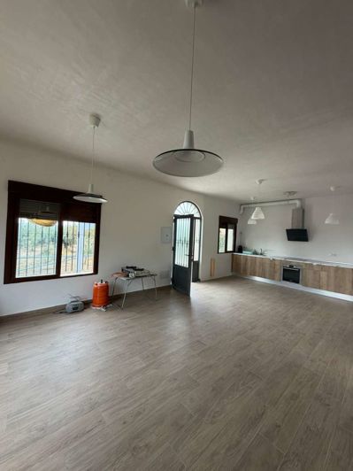 Image No.20-3 Bed Property for sale