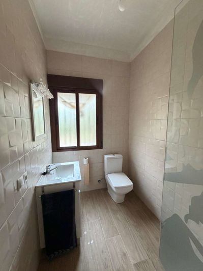 Image No.30-3 Bed Property for sale