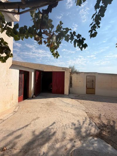 Image No.19-3 Bed Property for sale