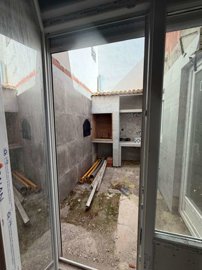 property281046357