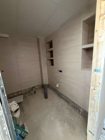 Image No.17-4 Bed Property for sale