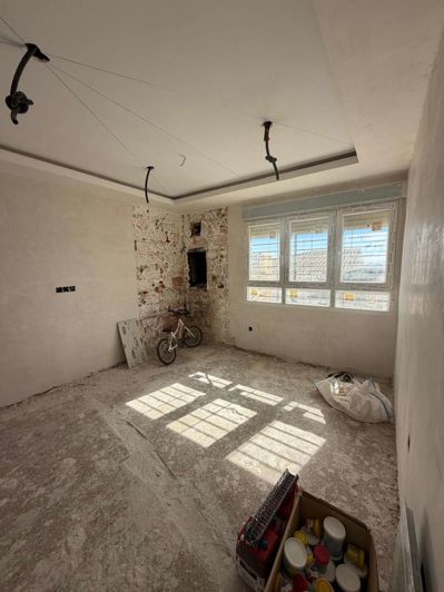 Image No.10-4 Bed Property for sale