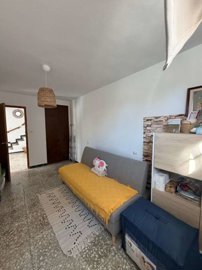 property280977344