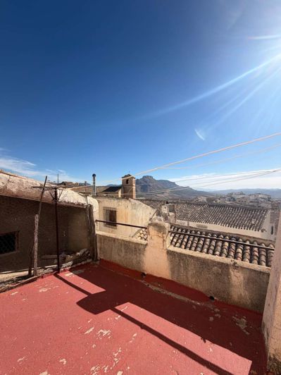 Image No.23-2 Bed Property for sale