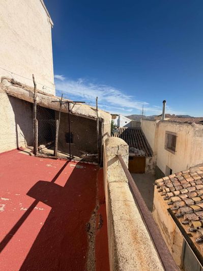 Image No.25-2 Bed Property for sale
