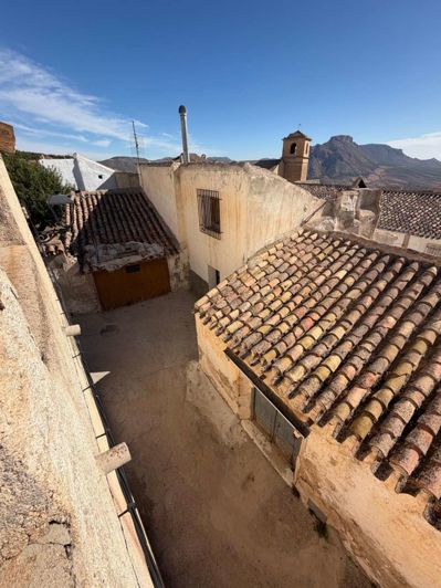 Image No.27-2 Bed Property for sale