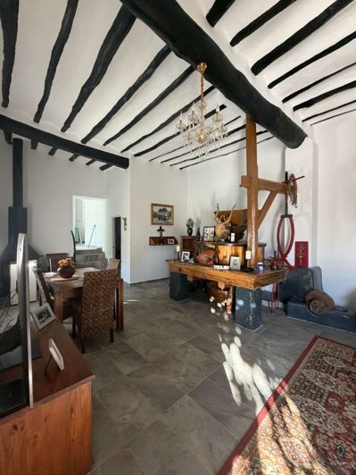 Image No.3-6 Bed Property for sale