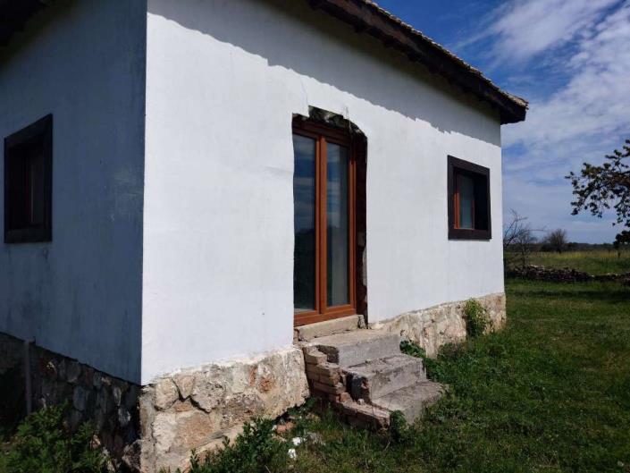 Image No.6-2 Bed House for sale