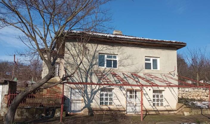 Image No.1-2 Bed House for sale