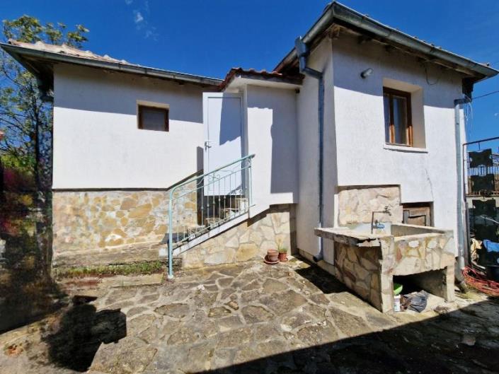 Image No.1-Maison de 3 chambres à vendre à Burgas