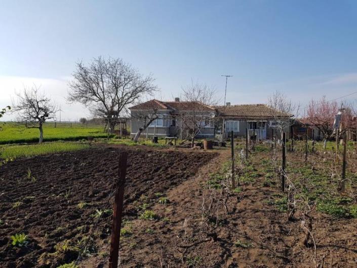 Image No.8-Propriété de pays de 3 chambres à vendre à Dobrich