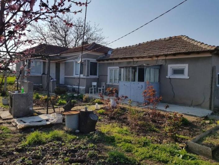 Image No.1-Propriété de pays de 3 chambres à vendre à Dobrich