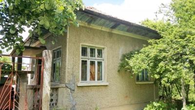 Propriété de pays de 4 chambres à vendre à Veliko Tarnovo