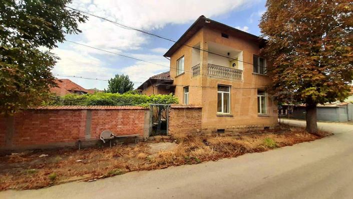 Image No.4-Maison de campagne de 3 chambres à vendre à Veliko Tarnovo