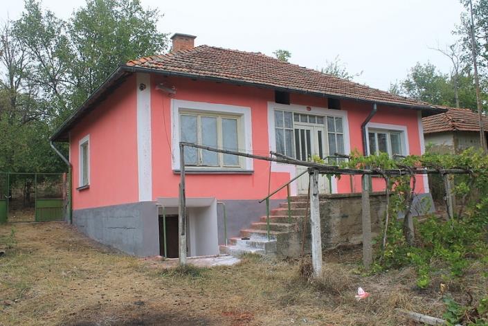 Image No.1-Maison de campagne de 2 chambres à vendre à Vratsa 