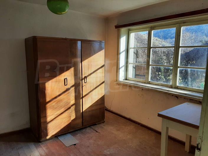 Image No.4-Maison de campagne de 6 chambres à vendre à Veliko Tarnovo