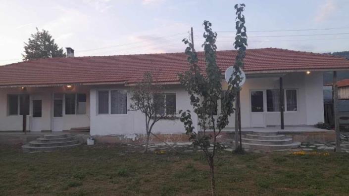 Image No.1-Propriété de pays de 2 chambres à vendre à Lovech