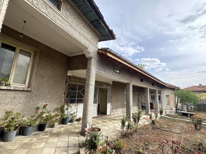 Image No.1-6 Bed Country House for sale