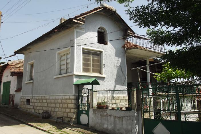 Image No.1-Maison de campagne de 2 chambres à vendre à Vratsa 