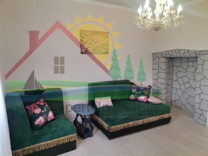 Image No.4-Propriété de pays de 1 chambre à vendre à Yambol 