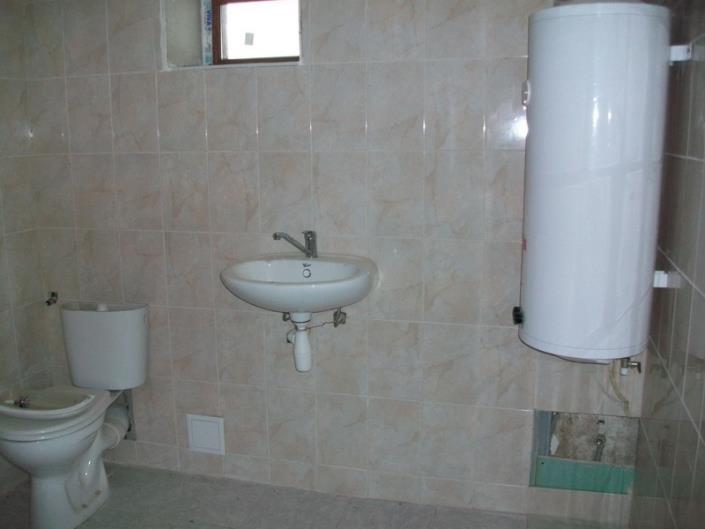 Image No.4-2 Bed Country House for sale