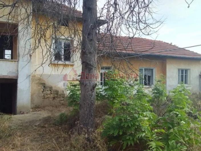 Image No.2-Maison de campagne de 3 chambres à vendre à Pleven