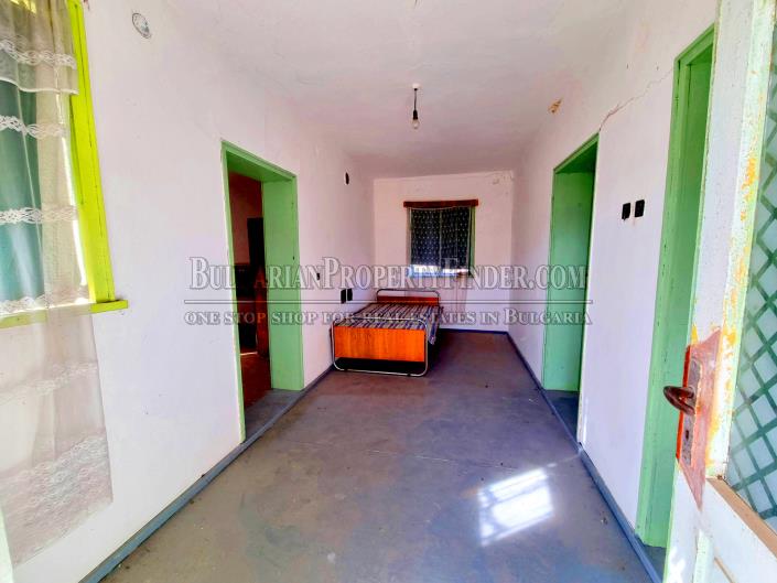 Image No.4-Maison de campagne de 3 chambres à vendre à Ruse