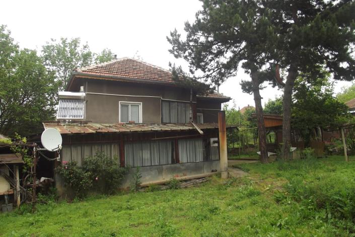 Image No.1-Maison de campagne de 3 chambres à vendre à Vratsa 