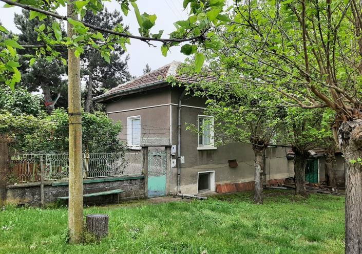 Image No.3-Maison de campagne de 3 chambres à vendre à Vratsa 