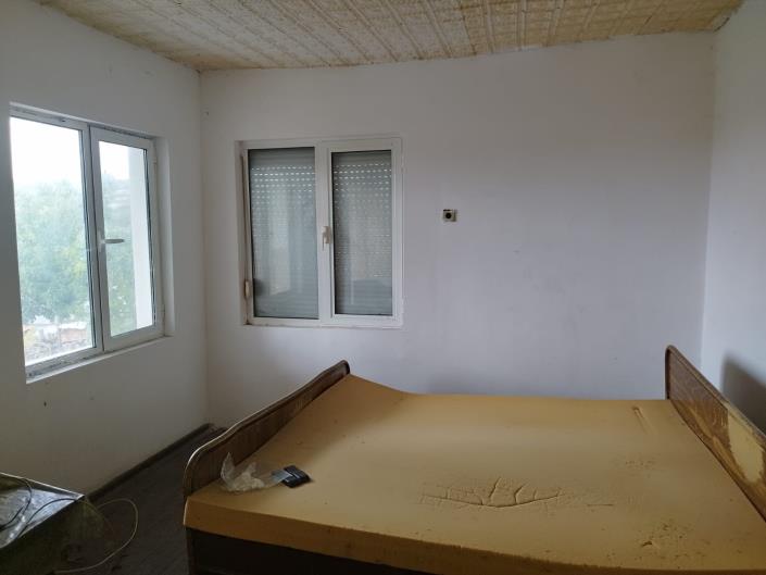 Image No.5-Maison de 1 chambre à vendre à Yambol 