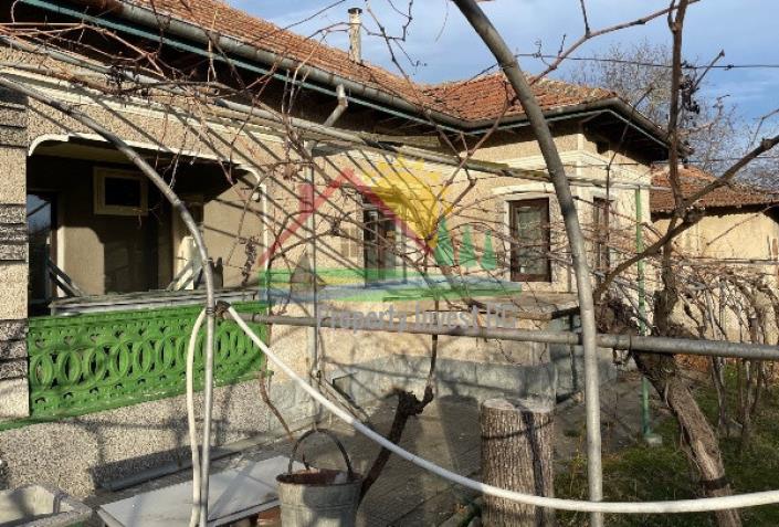 Image No.2-Propriété de pays de 3 chambres à vendre à Ruse