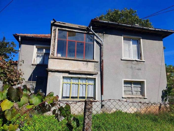 Image No.1-Maison de campagne de 3 chambres à vendre à Burgas