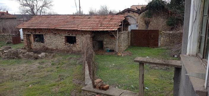 Image No.3-2 Bed Country House for sale