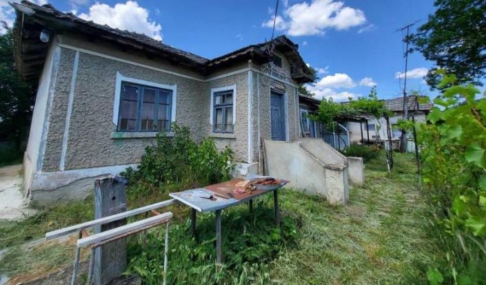 Image No.2-2 Bed Country Property for sale