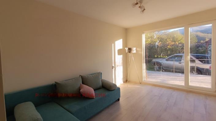 Image No.5-2 Bed Country House for sale