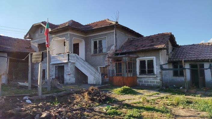 Image No.2-2 Bed Country House for sale